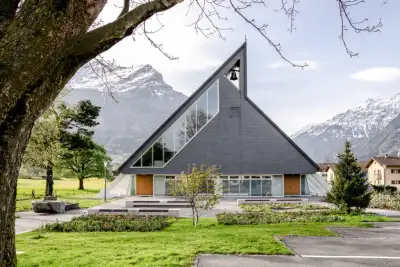 Katholische Kirche Bruder Klaus – Altdorf, Uri, 2023